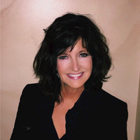 Vanigent Employee Laura Scoliere's profile photo