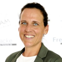 Sandra Hoer Email