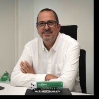 Starken Chile Employee Rodrigo Albarran's profile photo