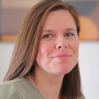 Claudia Ferreira Email