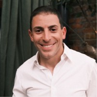 Email e telefono di Adrian Aoun