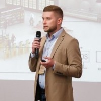 Dmytro Ulianov Email