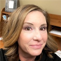 St. George's Independent School Employee Lori Williamson's profile photo