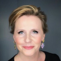 Anna Radzikowska Email
