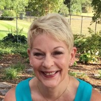 Elizabeth Faust Email & Phone Number