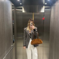 Hali Rugs Employee Bella Monroe's profile photo