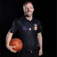 Angus Henskens Email