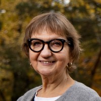 Freelance Employee Lucinda Chodan's profile photo