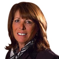 Signature International Premier Properties Employee Pam Halberg's profile photo