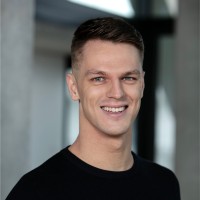 Peter Szabó Email