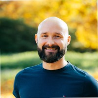 Tomáš Kubernát Email