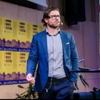 Hjalmar Strid Email