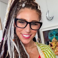 Moonshine Creative Group Employee Lesley Almonte's profile photo