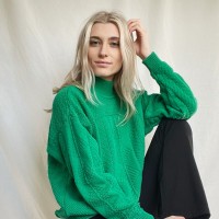 Julia Michael Email & Phone Number