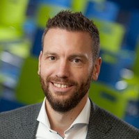 Jeroen van der Eeze Email