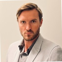 Dominik Bersnjak Email