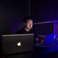 Virtual Binz Employee Vish Purohit's profile photo