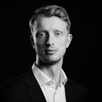 Mads Lundgaard Email