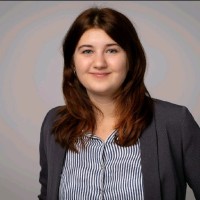Nora Neumann Email
