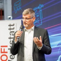 HUSS-VERLAG GmbH Employee Tobias Schweikl's profile photo