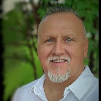 Narrow Gate Lawn Care Employee Pete West's profile photo