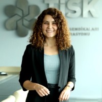 Özgecan Zengin Email