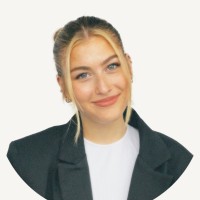 Lucie Bartram Email