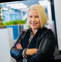Fiona Davis Email
