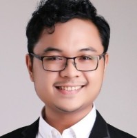 UP School of Economics Employee Jan Punongbayan's profile photo