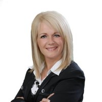 actively looking Employee Josée Provencher's profile photo