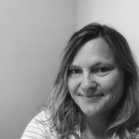 Jennifer Squires Email & Phone Number