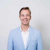 Menno van de Put Email