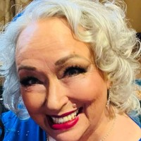 Mueller Furniture & Mattress Co. Employee Cirie Thomas's profile photo