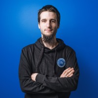 Benedek Prágai Email