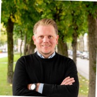 Robbert van de Wiel Email