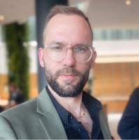 Daniel Halldan Email