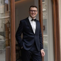Max Böhler Email