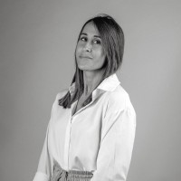 Natalia Salvador Vellido Email