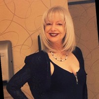 Stram Center for Integrative Medicine Employee Wendi Paris's profile photo