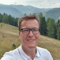 Ronald van Til Email