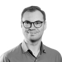 Martin Lund Email