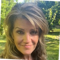 Laura Fernandez Email & Phone Number