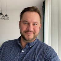 Tomáš Molnár Email