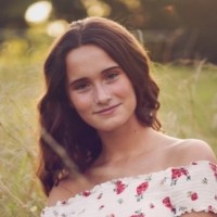 Leah Mills Email & Phone Number