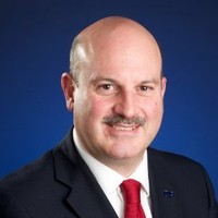 E-mail e número de telefone de Edward Castles