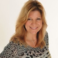 Suzie Clark Email & Phone Number