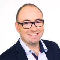 Wojciech Omes Email