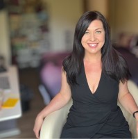 NauticALL Employee Kari March's profile photo