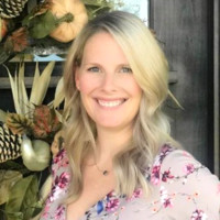 Laminatecom Employee Megan Gray's profile photo