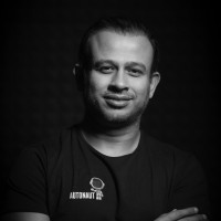 Email e telefono di Vikram Chopra